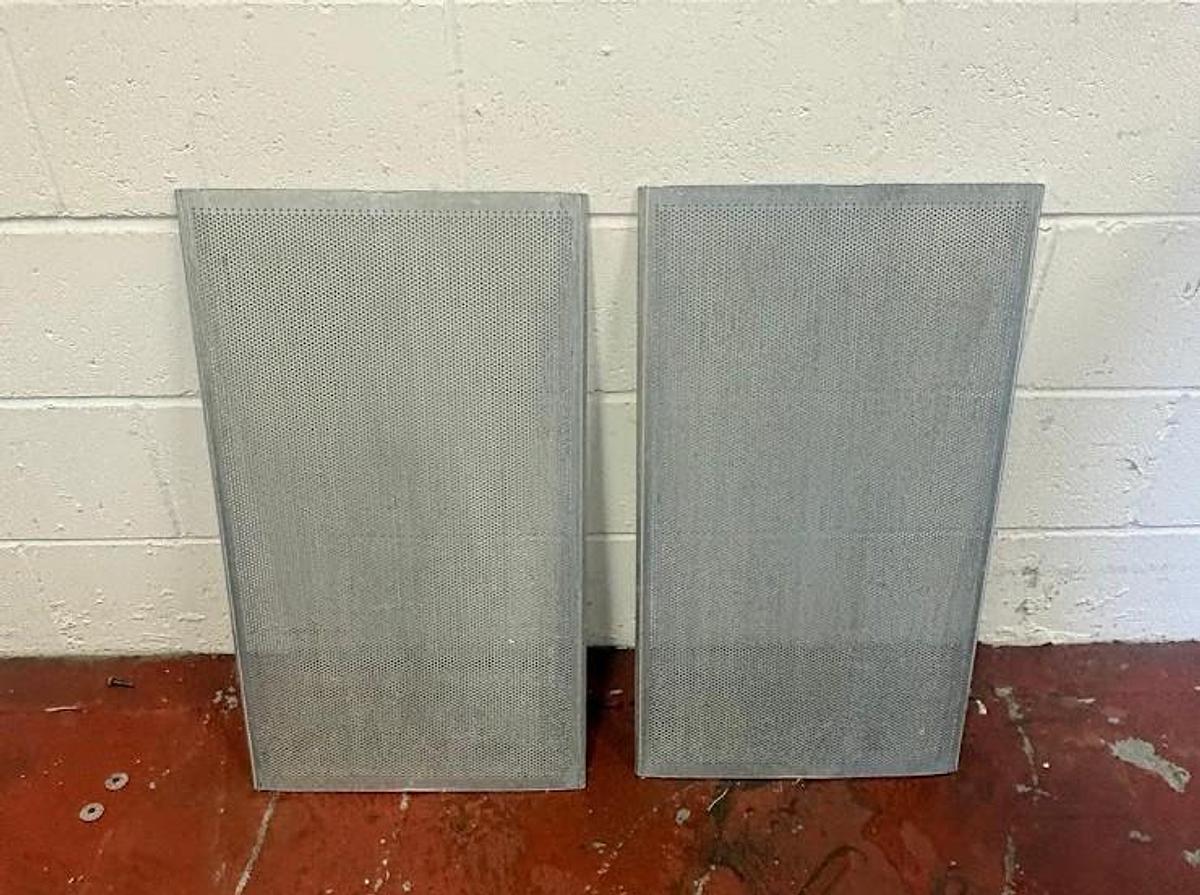 Very good used BAKING TRAYS (30" X 18")