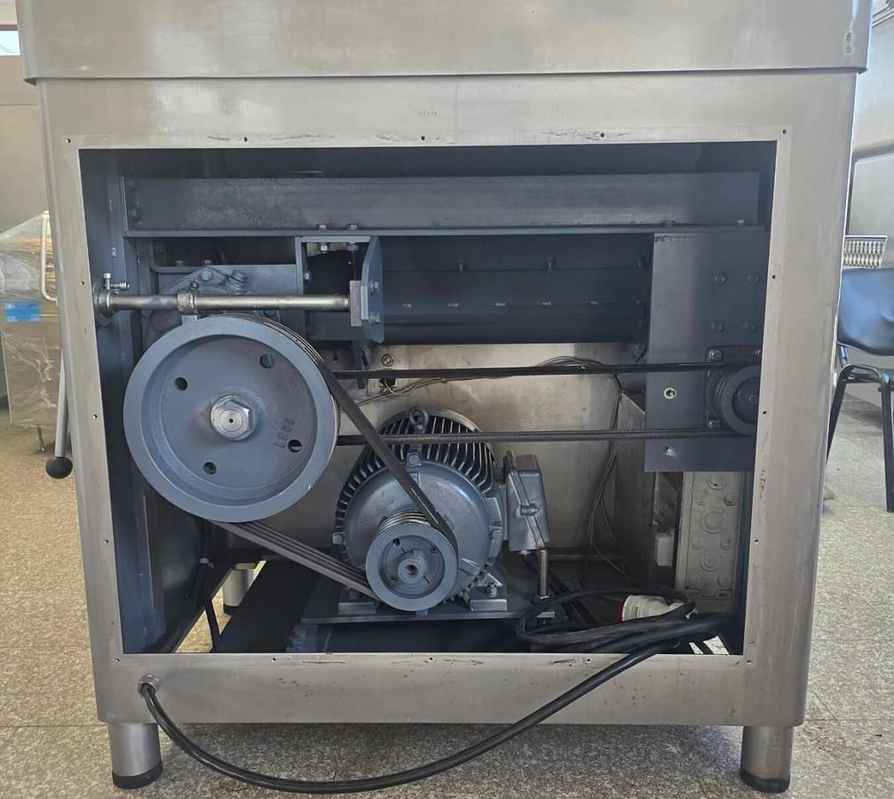Used KOLBE AWE 130 MINCER
