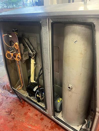 Very good used GERNAL TILTING COOKING KETTLE