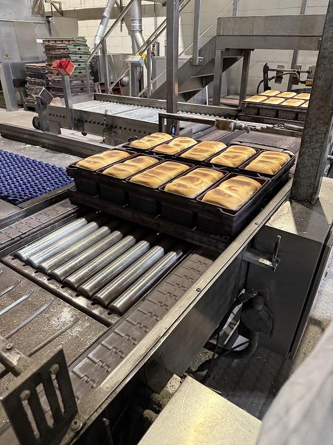 Very good used BREAD PLANT UP TO 6000 UNITS PER HOUR