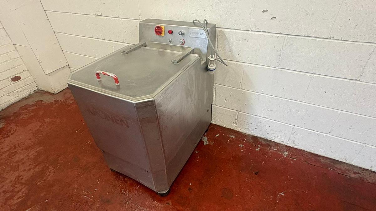 Very good used KRONEN SALAD SPINNER