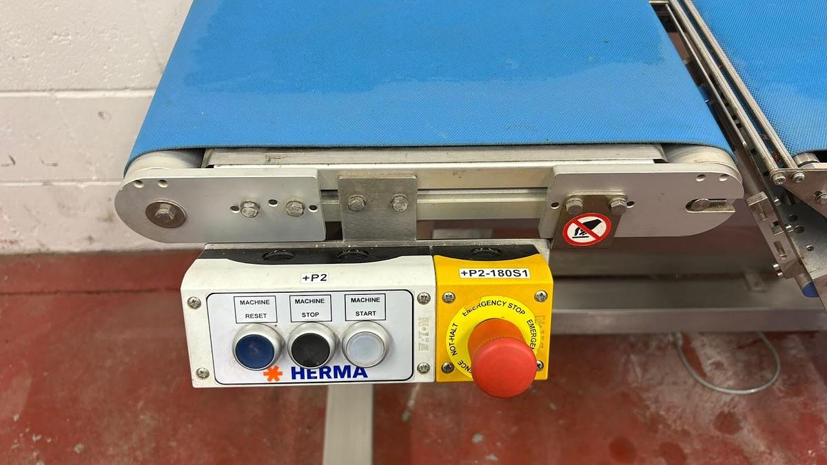 As new HERMA BOTTOM LABELLER - MODEL 552c