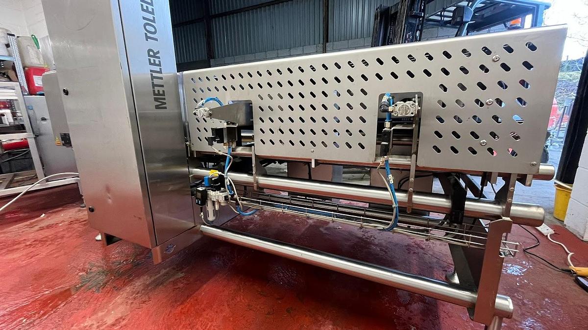 Used METTLER TOLEDO COMBINATION UNITS