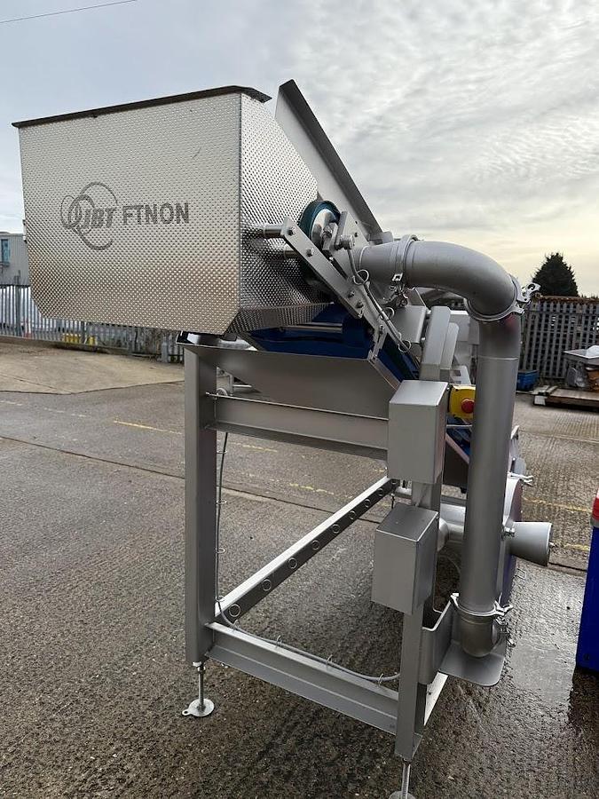 As new DE-WATERING CONVEYOR