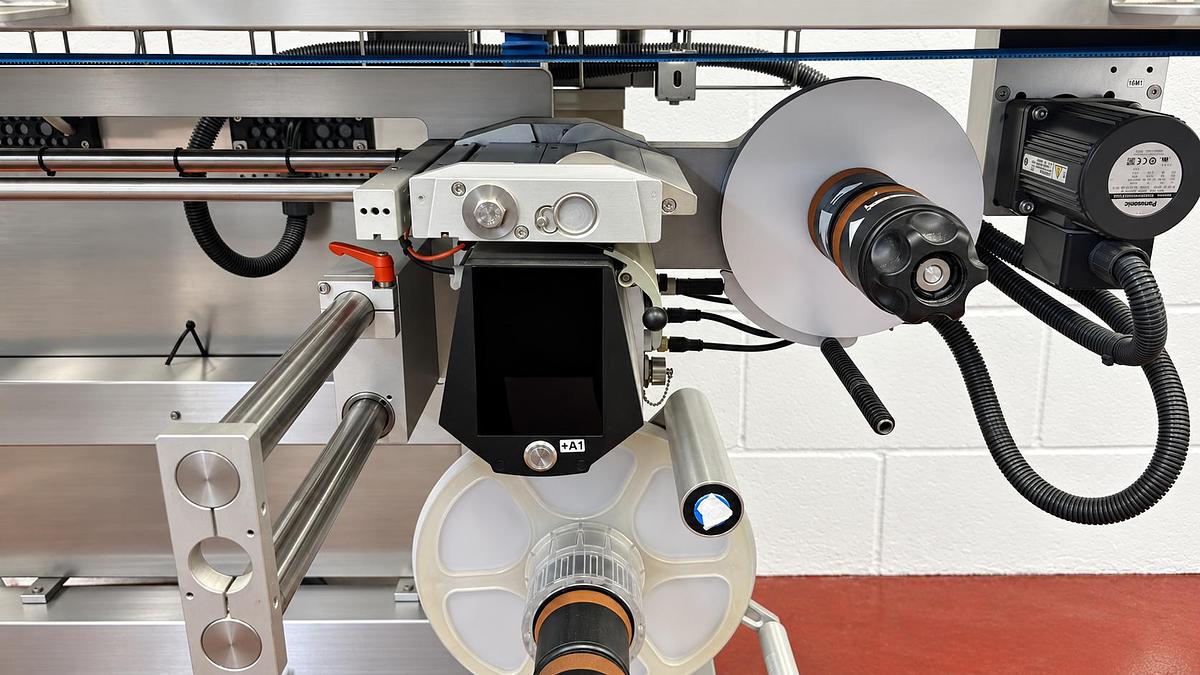 As new HERMA BOTTOM LABELLER - MODEL 552c