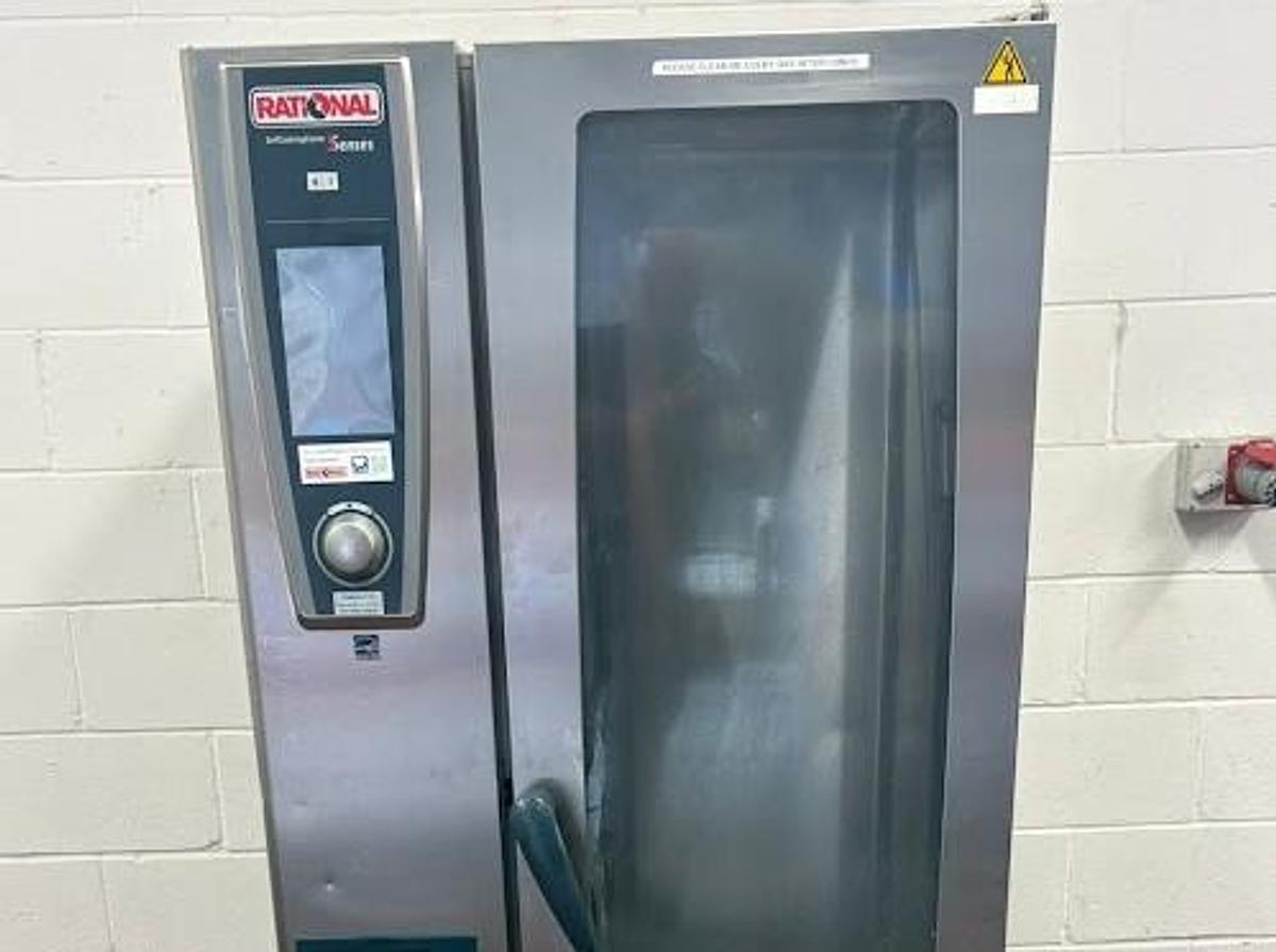 Very good used RATIONAL COMBI OVEN