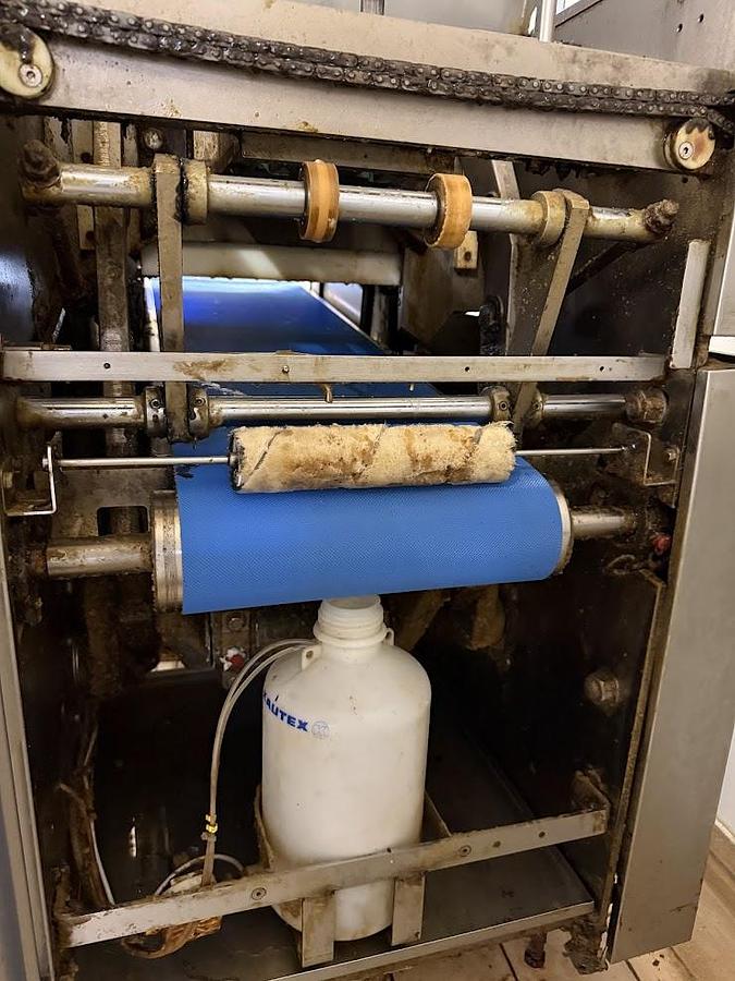 Used WP HATON V300 DOUGH DIVIDER