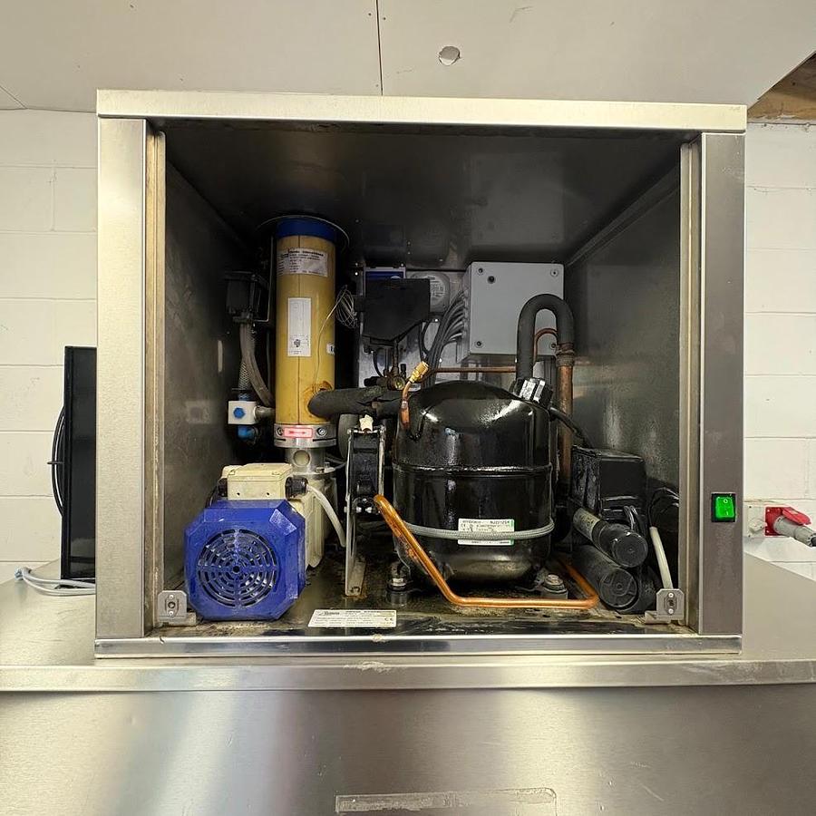As new ZIEGRA ICE MACHINE