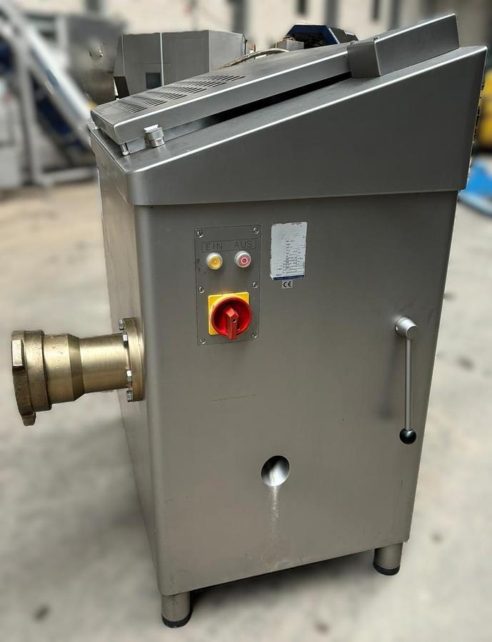 Used KOLBE AWE 130 MINCER