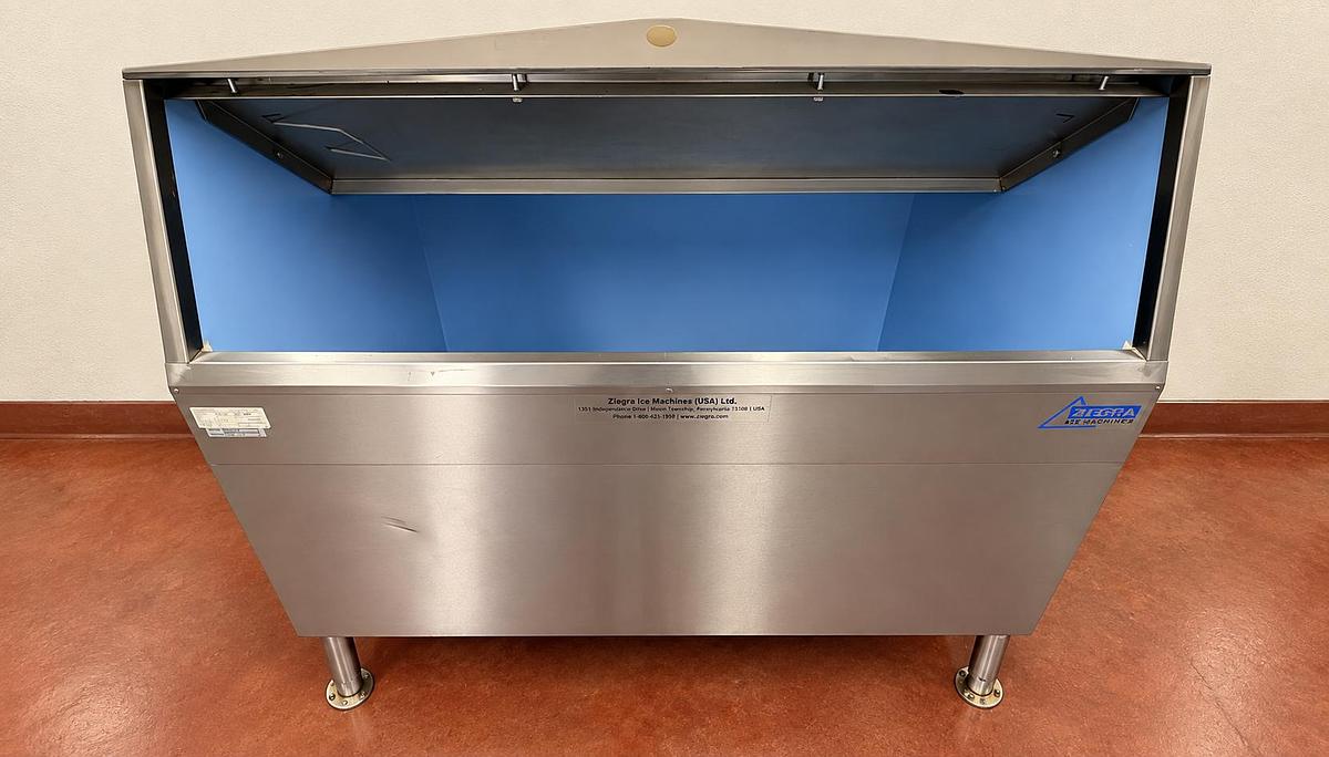 As new ZIEGRA ICE MACHINE