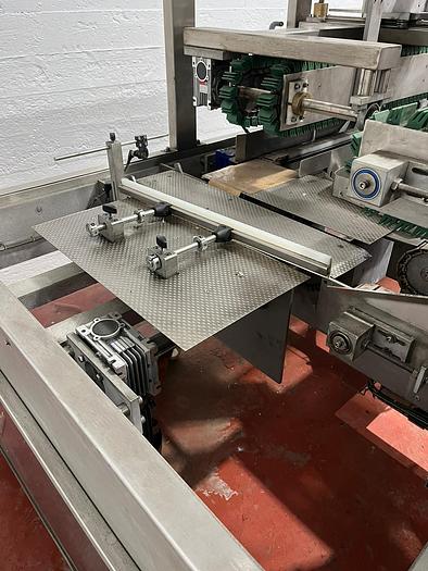 Very good used FREEMANTLE BOX ERRECTOR AND 3 FLAP CLOSER