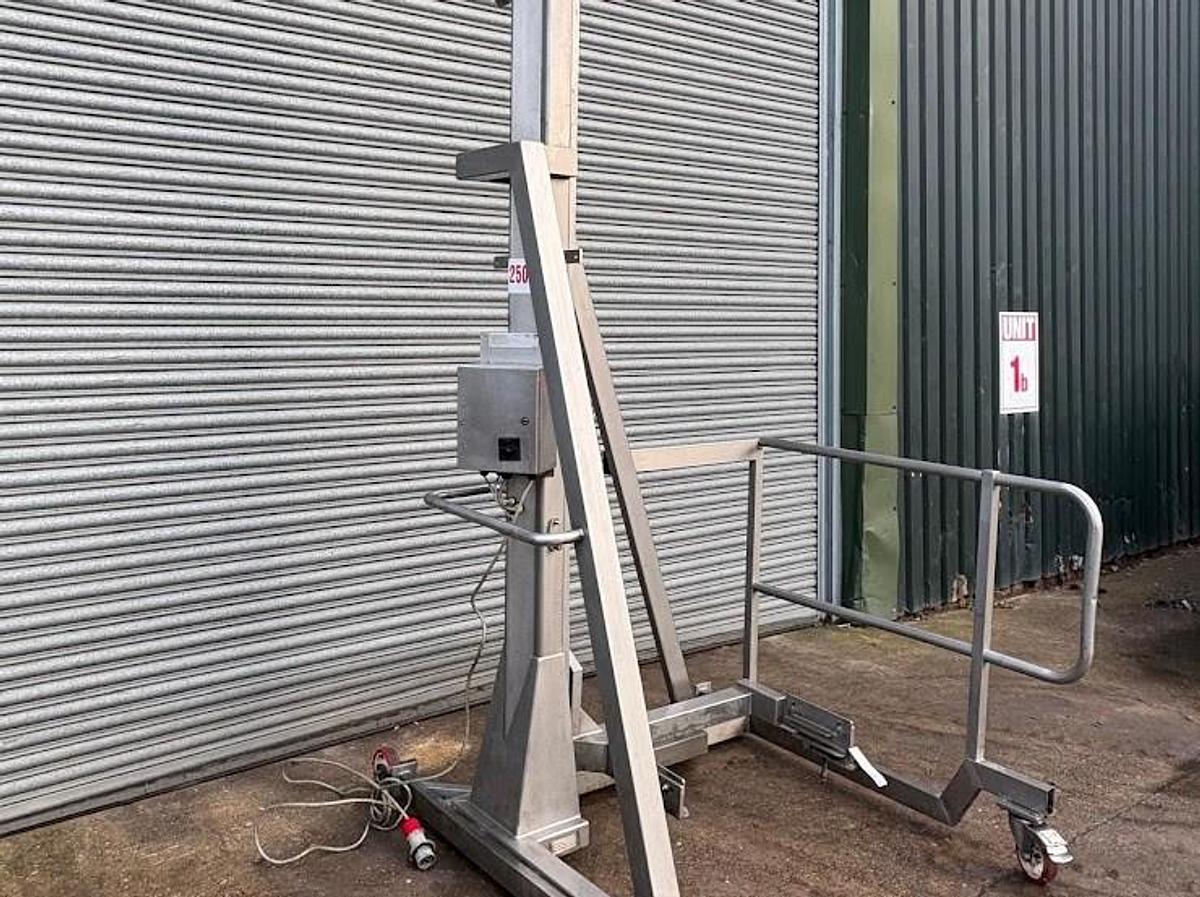 Used TOTE BIN HOIST