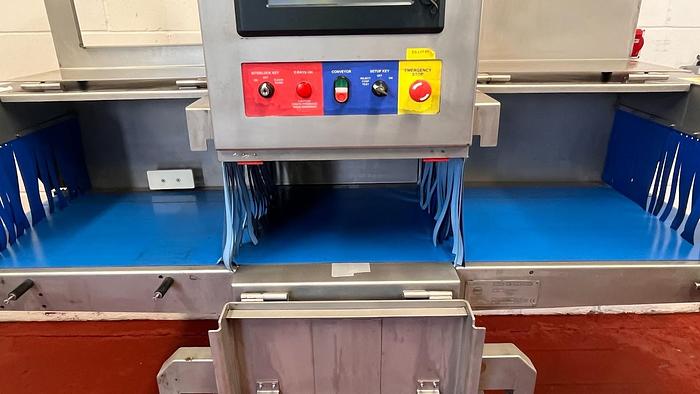 Used LOMA X4 X-RAY MACHINE