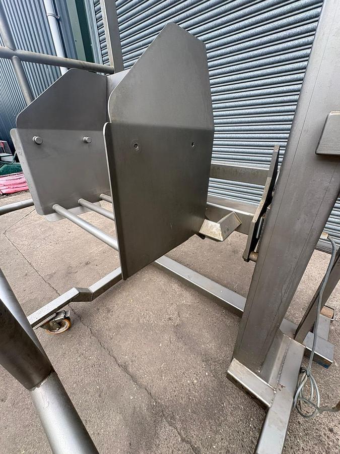 Very good used SYSPAL BOX TIPPER