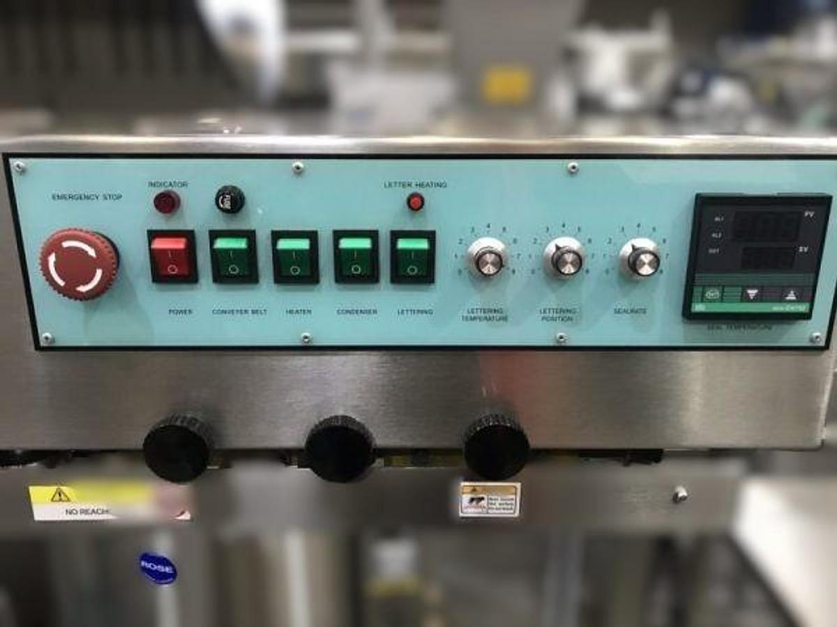 As new CONTINUOUS BAG SEALER