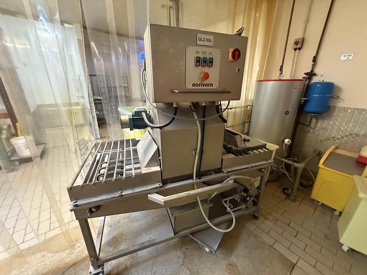 Used ACRIVARN GLAZING MACHINES