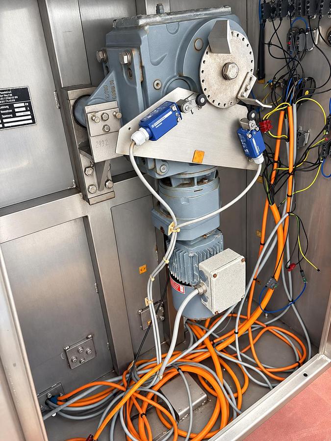 Used GLASS MIXER/TUMBLER MODEL VSM300