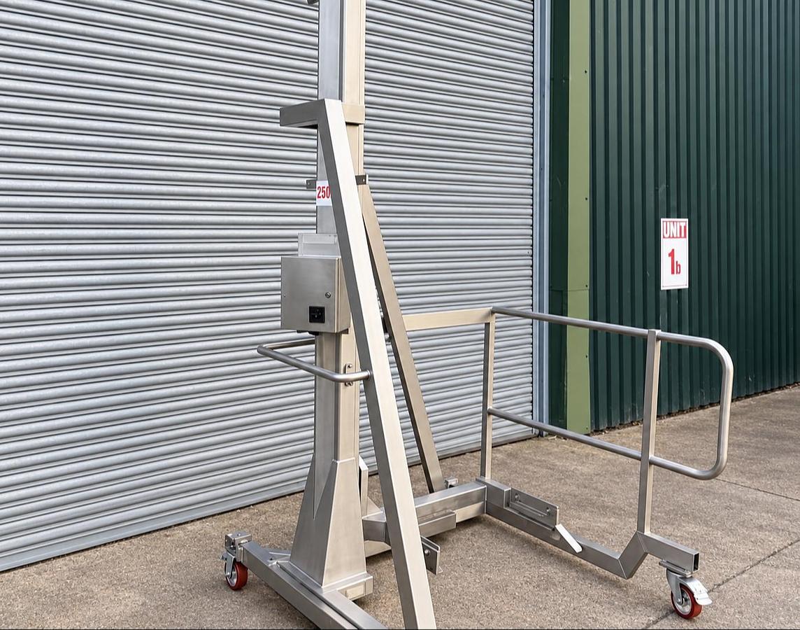 Used TOTE BIN HOIST