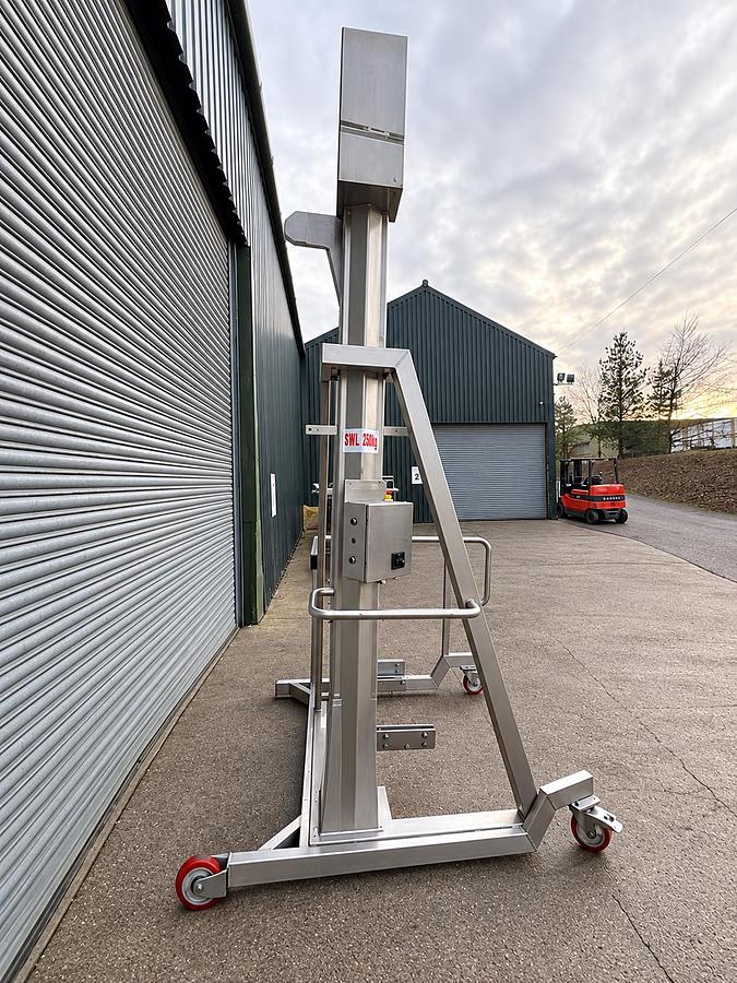 Used TOTE BIN HOIST