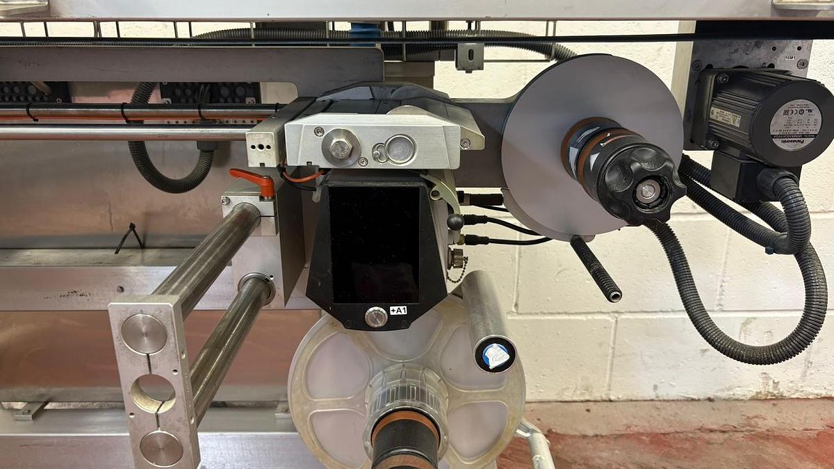 As new HERMA BOTTOM LABELLER - MODEL 552c