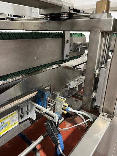 Very good used FREEMANTLE BOX ERRECTOR AND 3 FLAP CLOSER