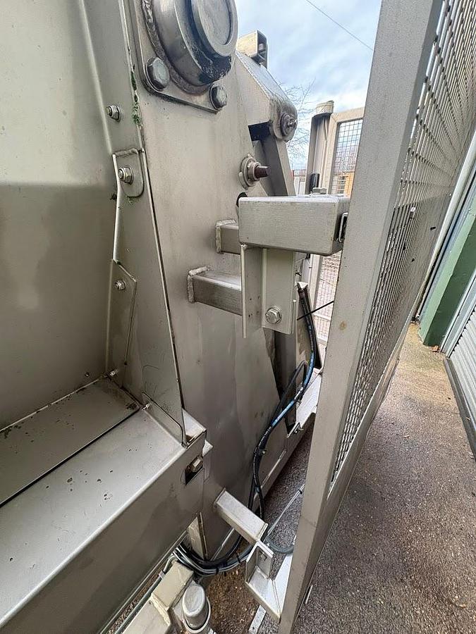 Used TONG BOX TIPPER