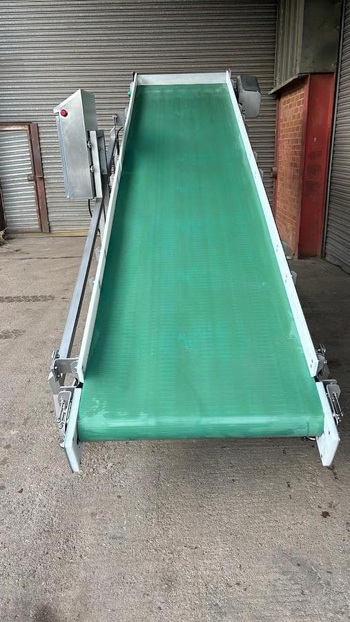 Very good used INCLINED CONVEYOR