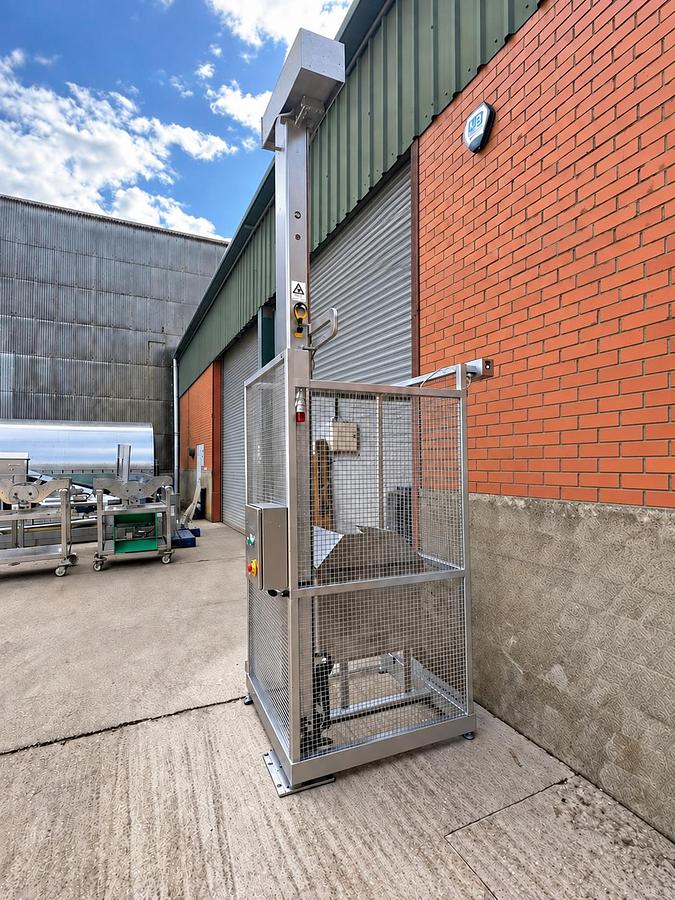 Very good used TOTE BIN HOIST