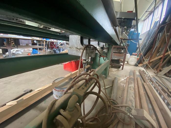 Used Berry Industries Notcher