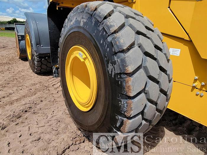 Used 2021 Jon Deere 744L Wheel Loader