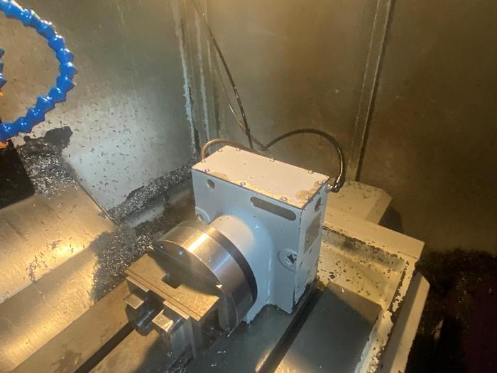 Used 2000 Bridgeport VMC 600/22 Digital Machining Center