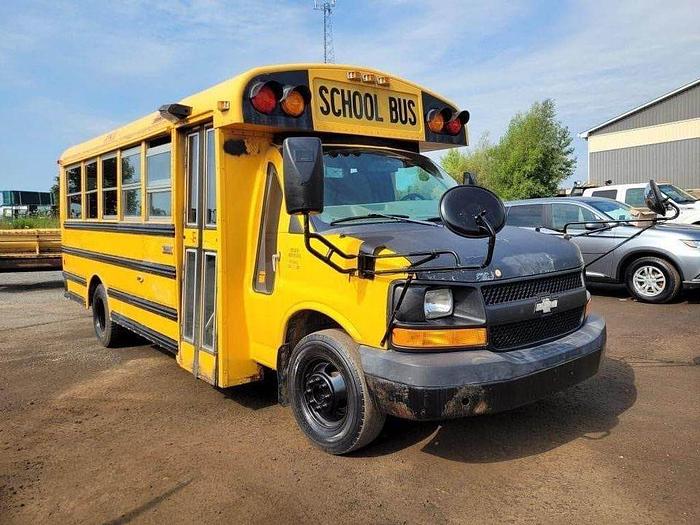 Used 2011 Chevrolet G3500 Express school bus 21 passenger