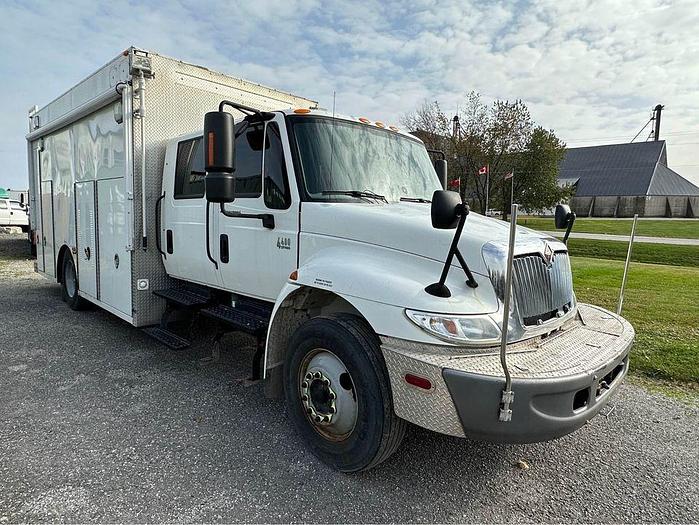 Used 2004 International 4400 Crew Cab "NEW ENGINE"