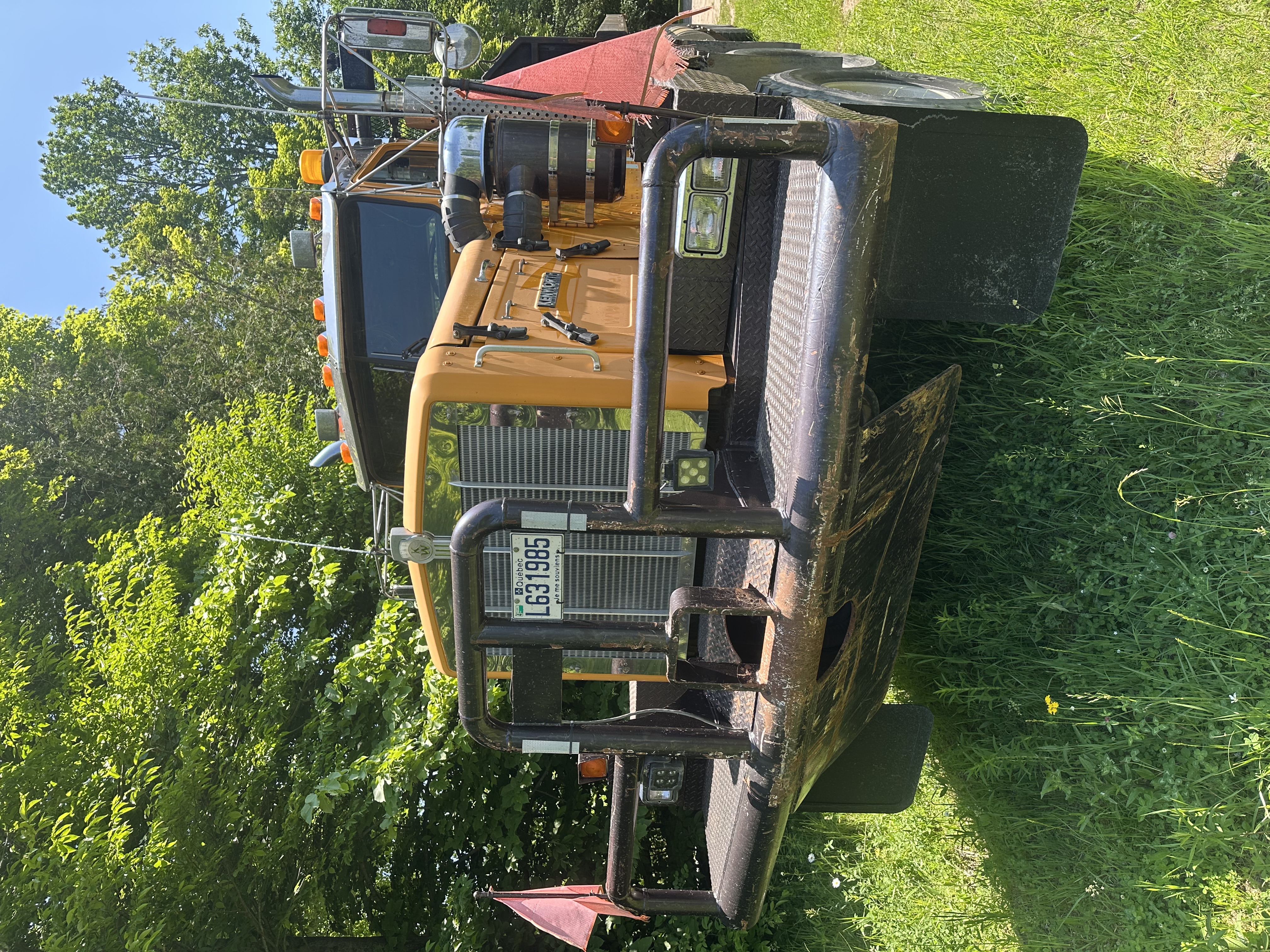 Used 1998 Kenworth C550B 8x4 Twin-Steer 2015 remote roll off bed / winch