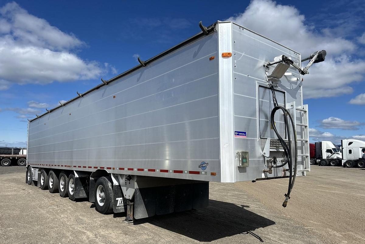 Used 2016 Titan 53 ft x 102 in 6/Axle Walking Floor Trailer