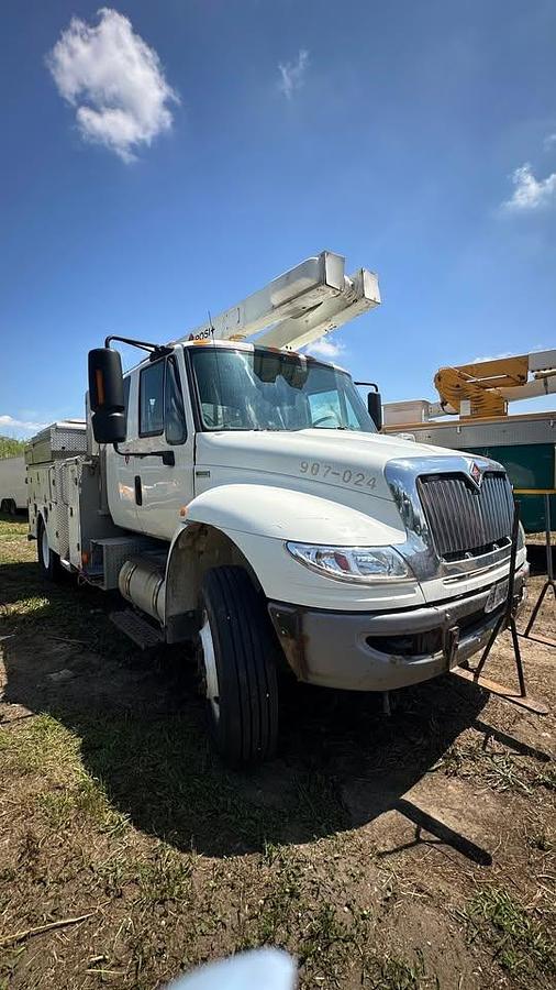 Used 2014 International 4400 SBA Durastar 4x2 Extended Cab Bucket Truck posi-plus 200-42a 42 ft