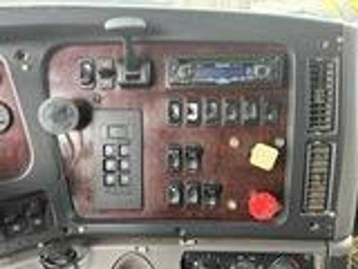 Used 2010 Freightliner M2 112 6x4 spreader truck