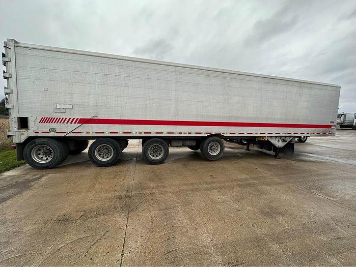 Used 2010 Titan 53 foot quad axle closed to Aluminum Live bottom