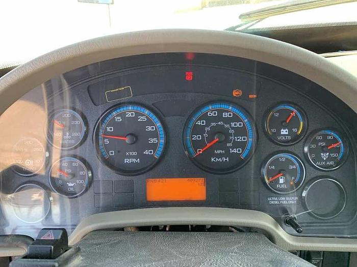 Used 2012 INTERNATIONAL 4300 LP KANGO HOOK LIFT  Only $32,500