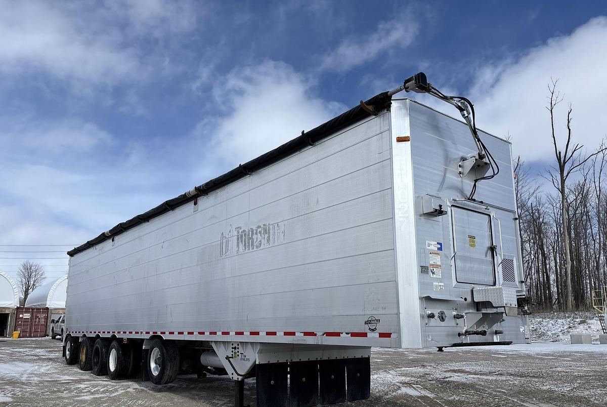 Used 2011 Titan 53 ft 5/Axle Moving Floor Trailer