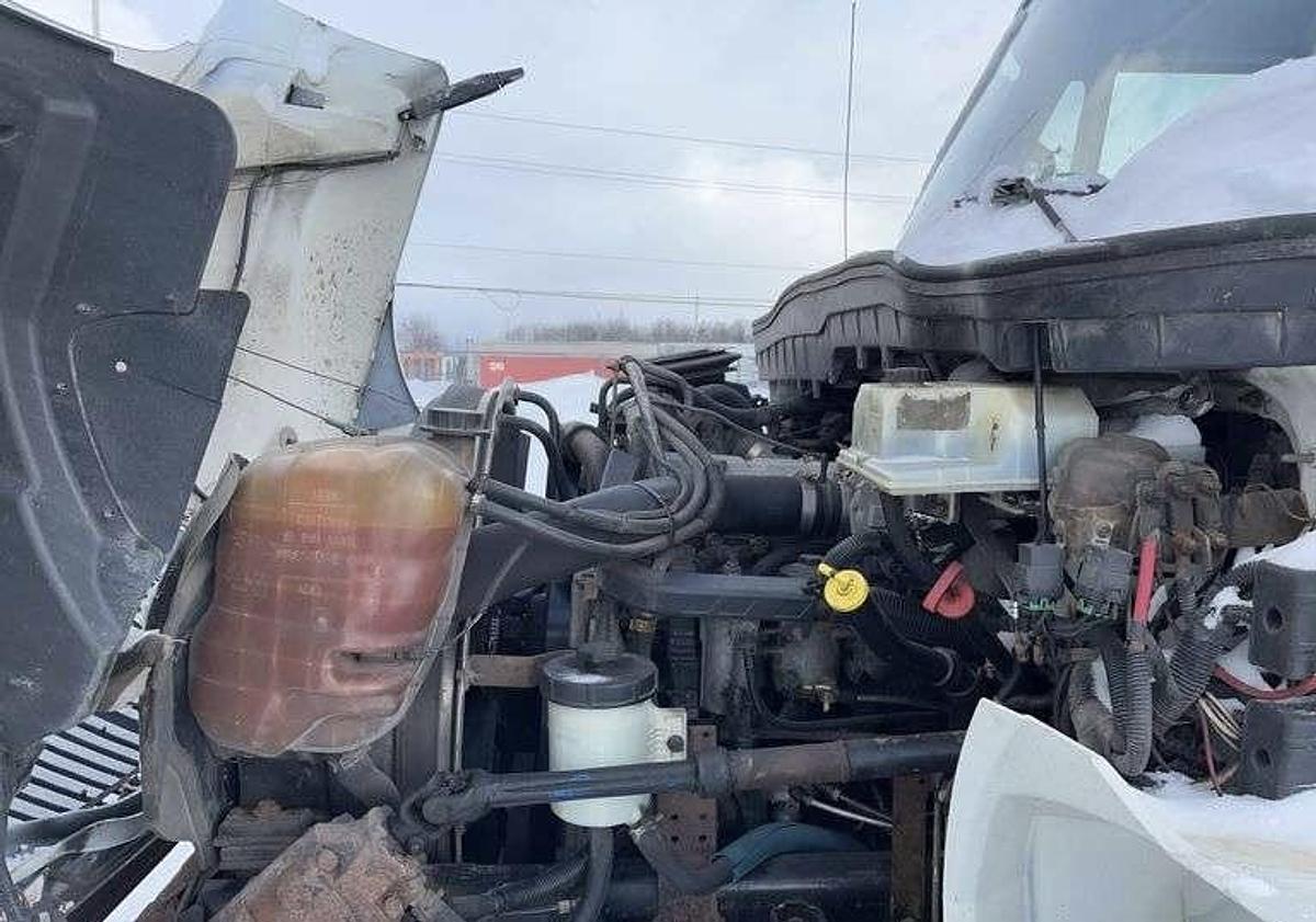 Used 2009 International DuraStar 4400 S/A Service Truck