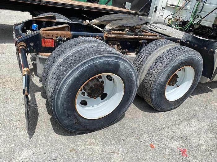 Used 2014 Volvo VN VNL Day Cab auto