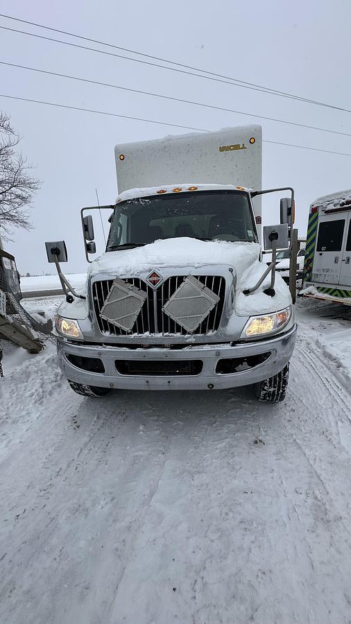 Used 2017 International 4300 box truck