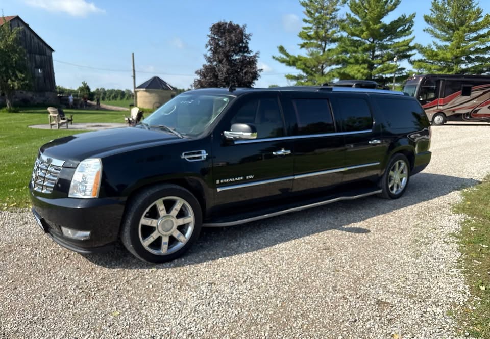 Used 2008 Cadillac Escalade esv limousine
