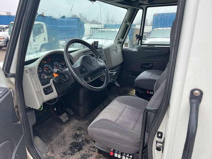 Used 2014 INTERNATIONAL 4300 LP PARTY BUS hydraulic brakes auto,