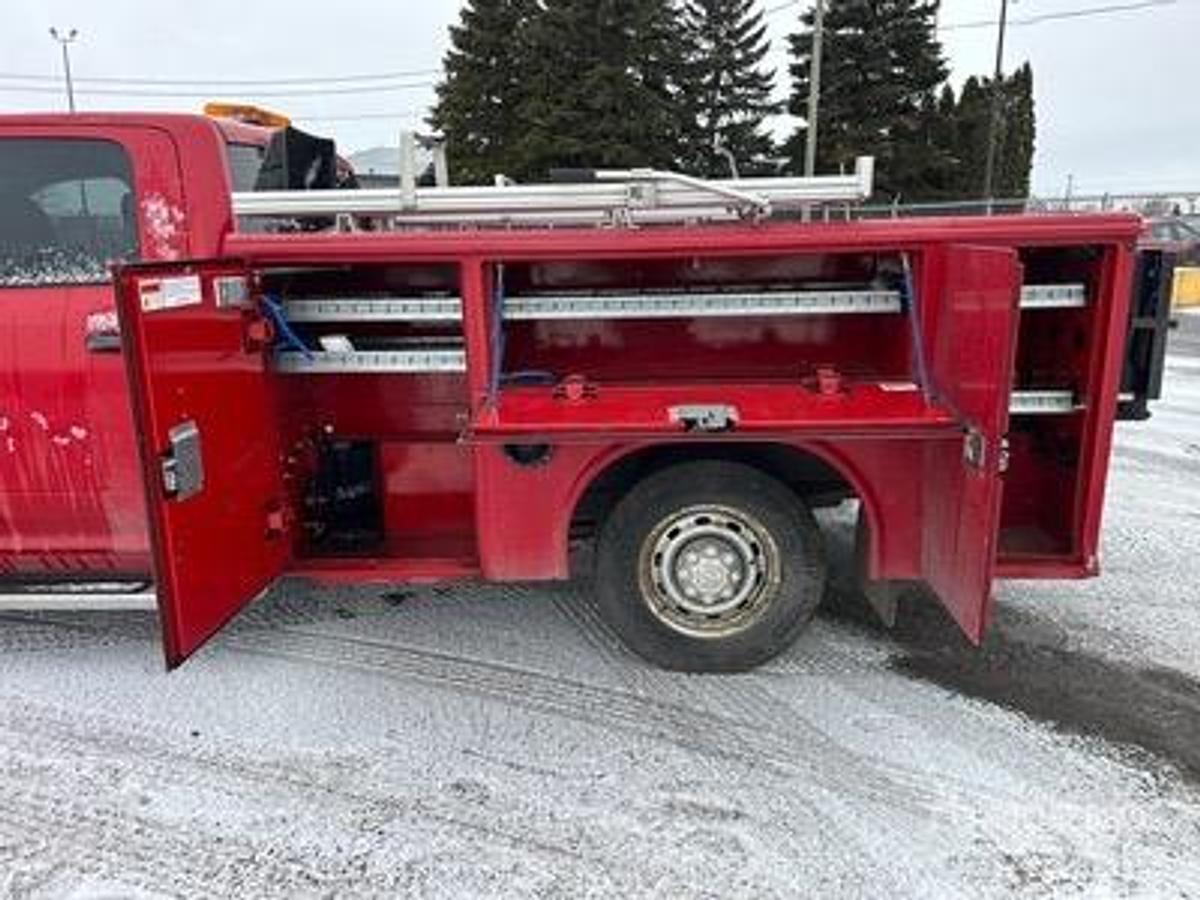 Used 2012 Ram 2500 4x2 crew cab utility truck