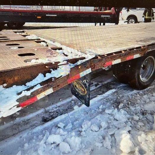Used 2017 Big Tex 32 ft Flatbed, 23,900 LBS GooseNeck $19,995.