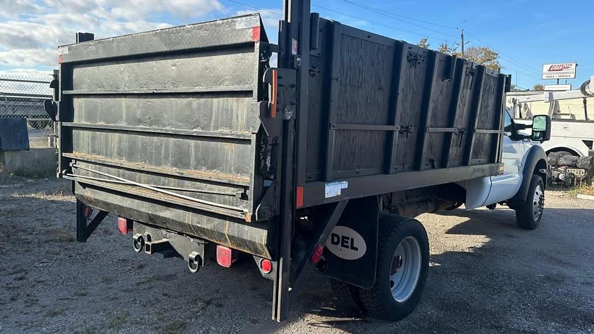 Used 2011 Ford f550 powerstroke hydraulic tailgate