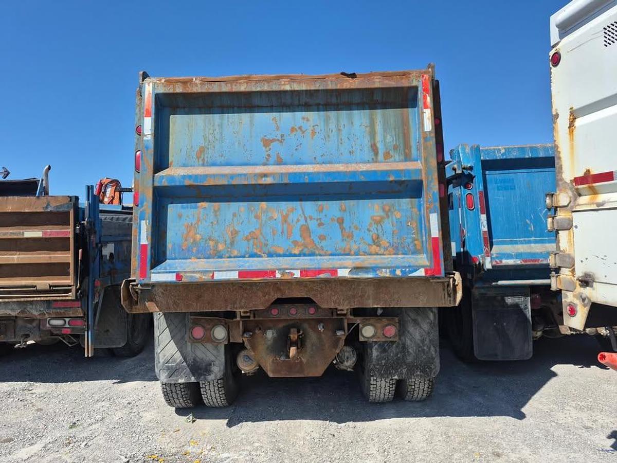 Used 2006 STERLING 7500 crane dump truck