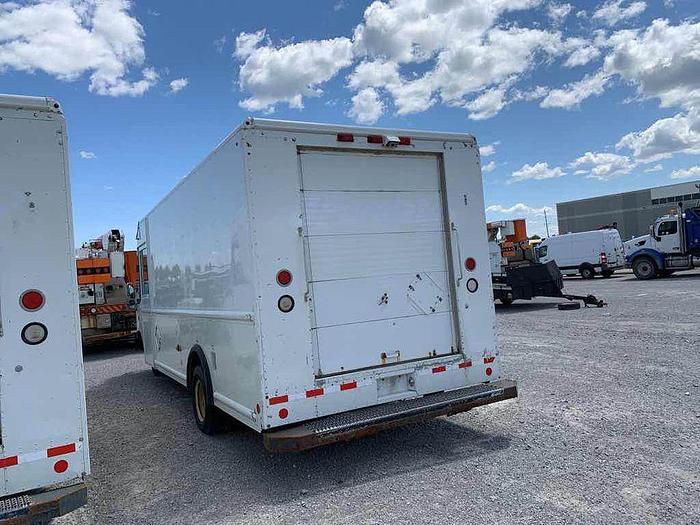 Used 2008 FORD E450 16 FOOT STEP VAN $17 K 5.4 LITRE V8 GAS POWER